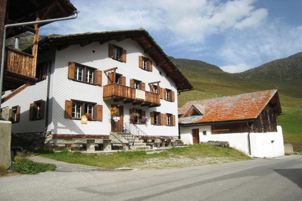 Gasthaus Alpenrose Juf酒店 外观 照片
